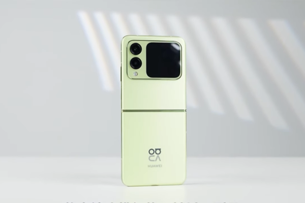 HUAWEI Nova Flip